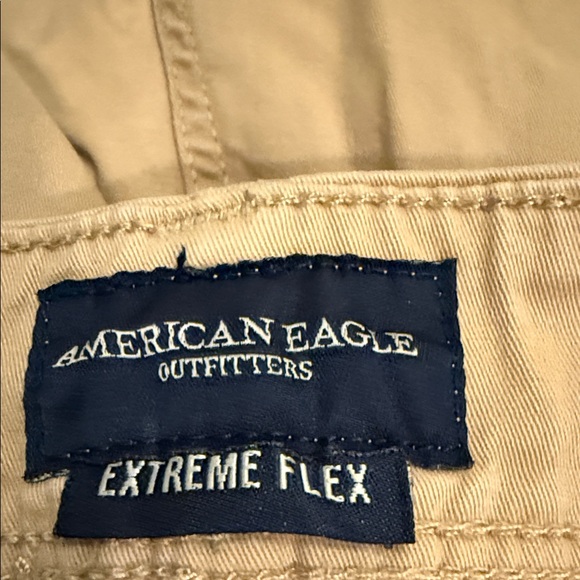 American Eagle Outfitters Men's Khaki Chinos - Picture 4 of 6